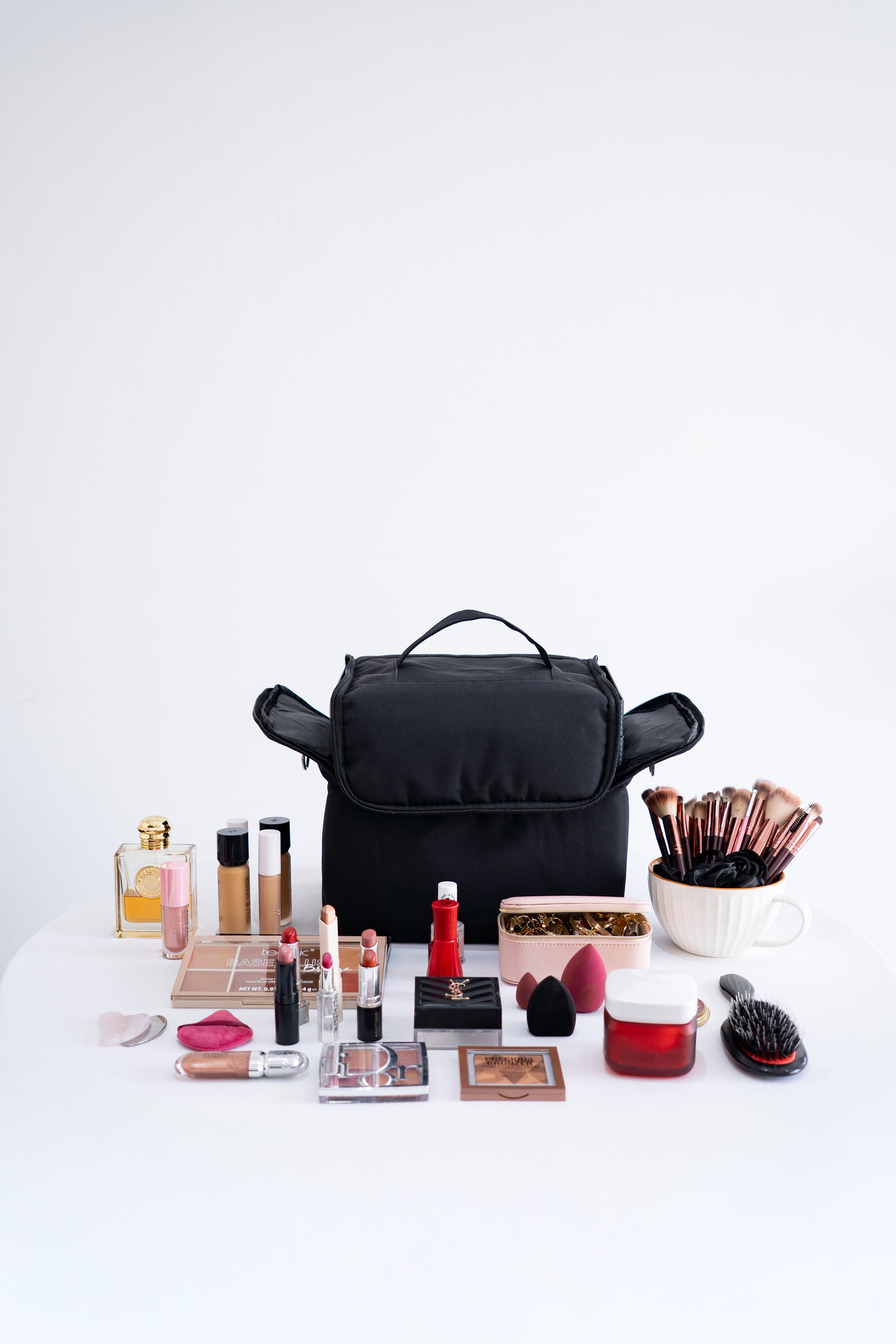 Siluéra Full Glam Tiered Vanity Case