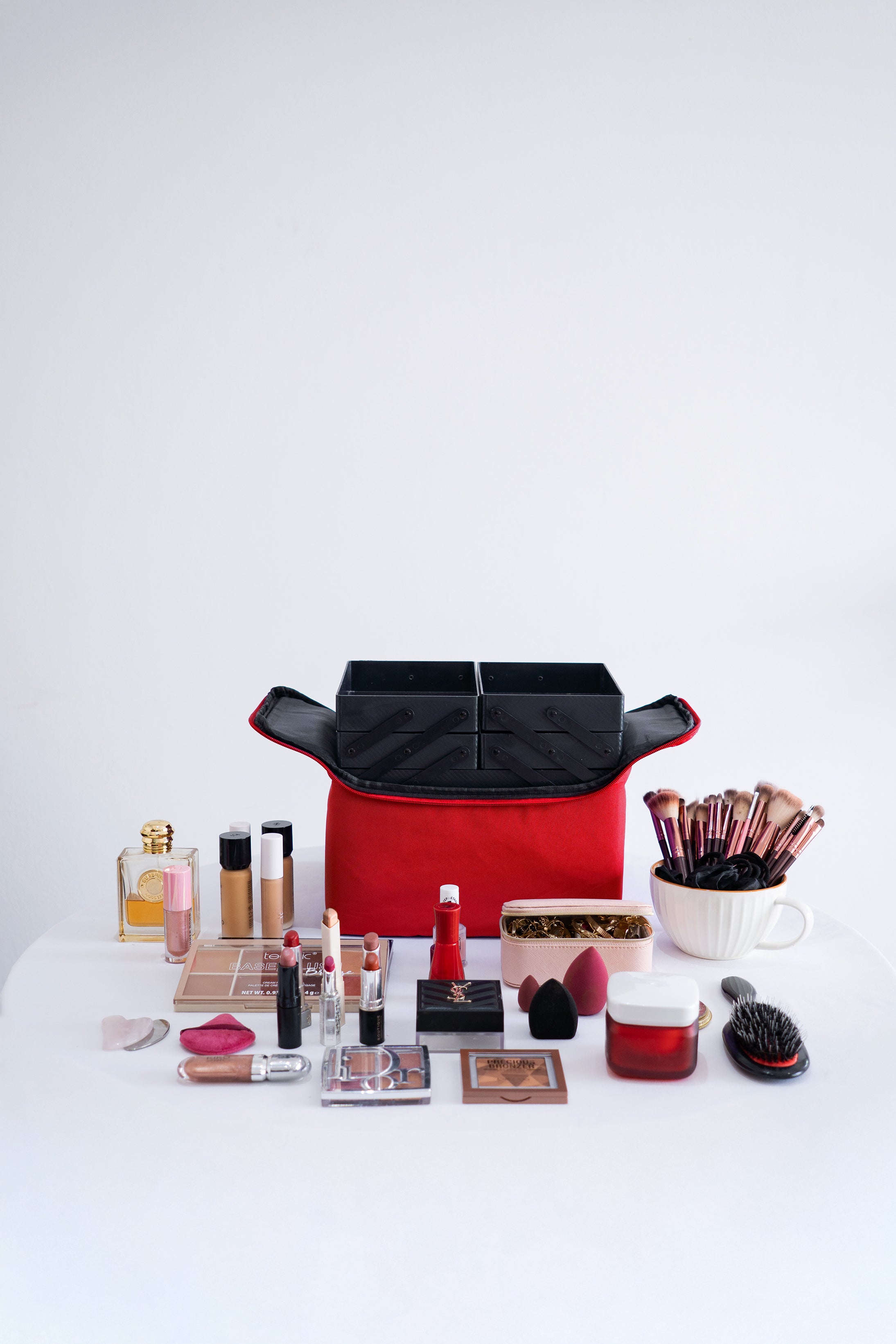 Siluéra Full Glam Tiered Vanity Case