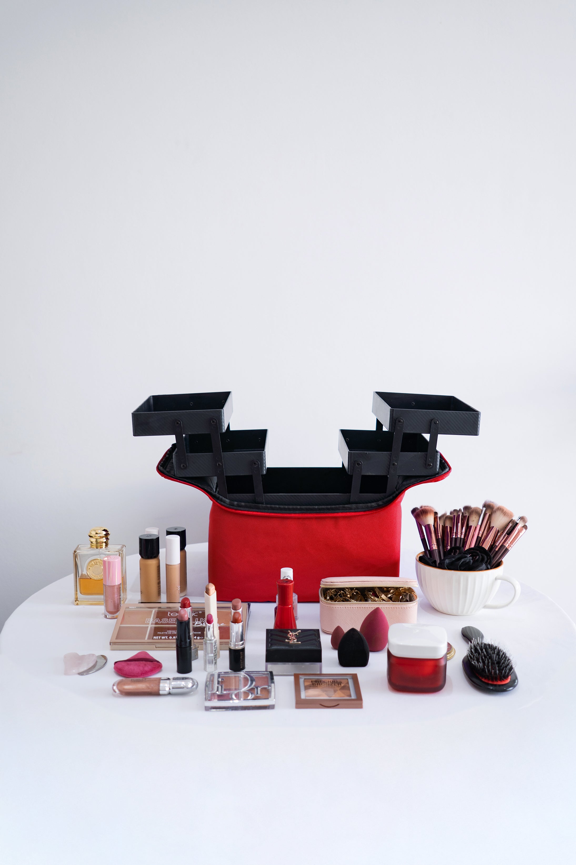 Siluéra Full Glam Tiered Vanity Case