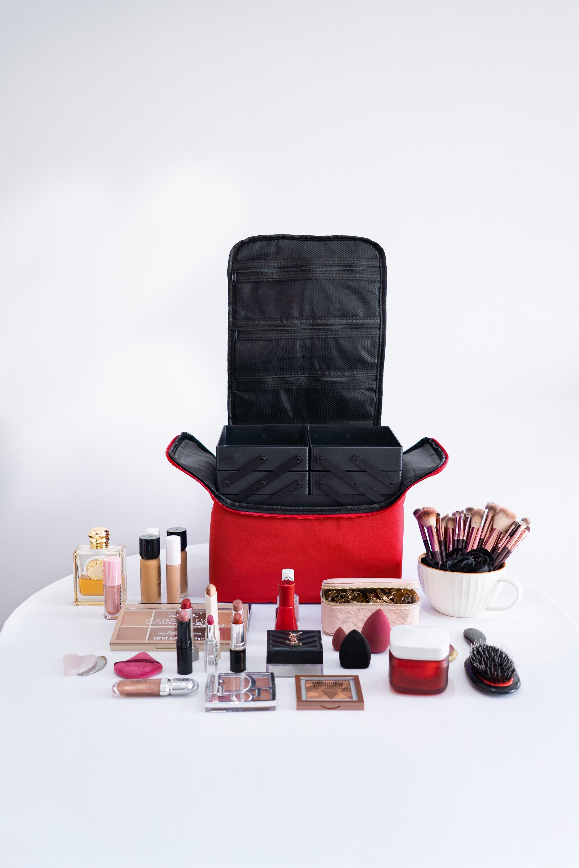 Siluéra Full Glam Tiered Vanity Case